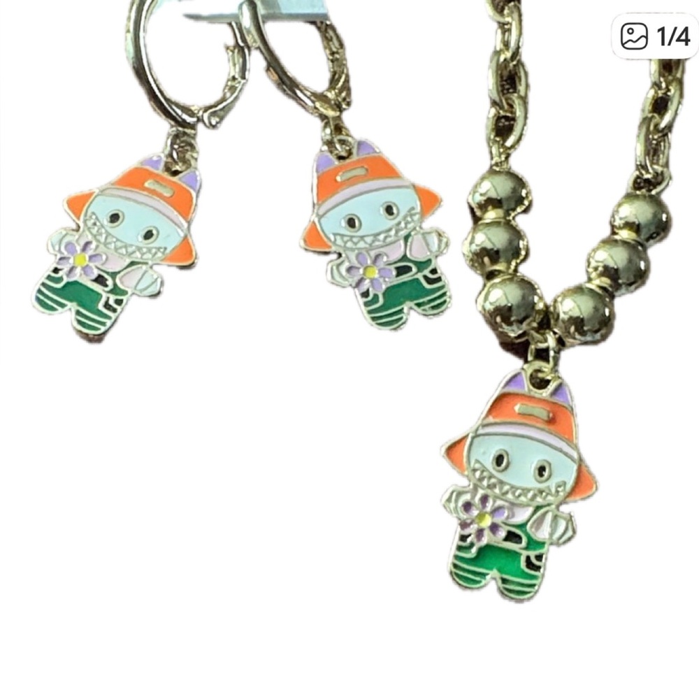 🆕 LaBuBu inspired/esk Earrings and Bracelet Bundle